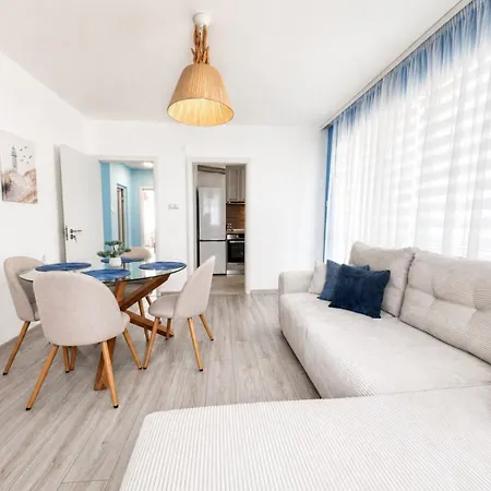 Tiana 2 Apartment